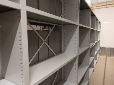 Стеллажи для аптечного склада